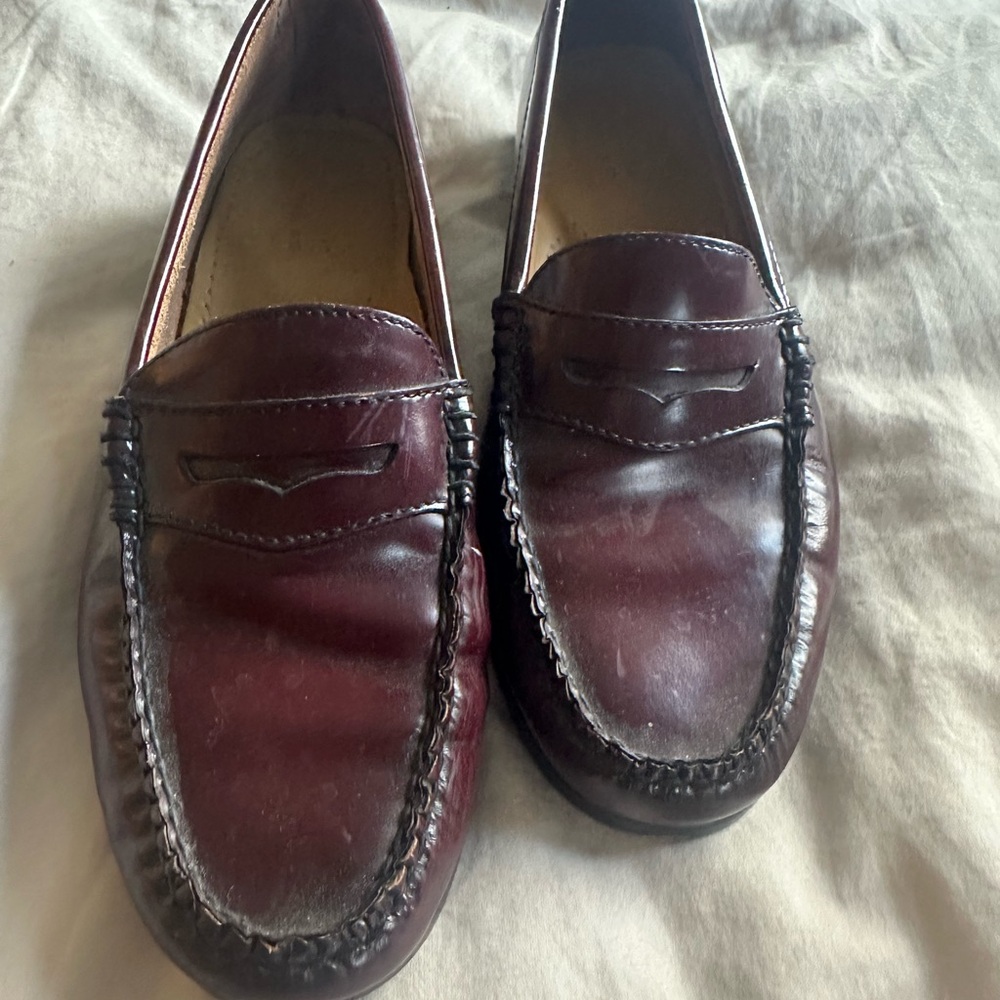 Classic Women's Penny Loafers in Burgundy - Picture 5 of 6